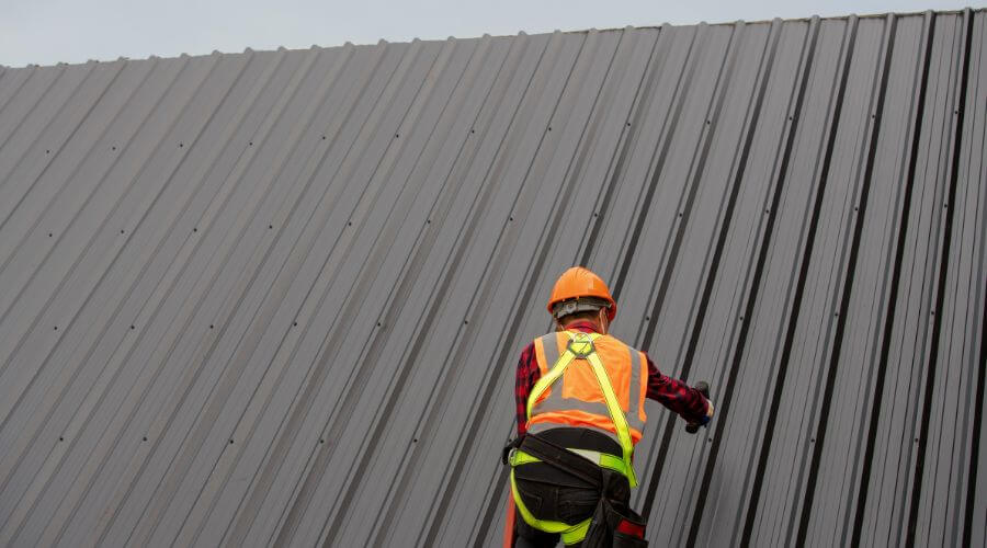 Professional Flat Roofing Installation in Mantador, ND